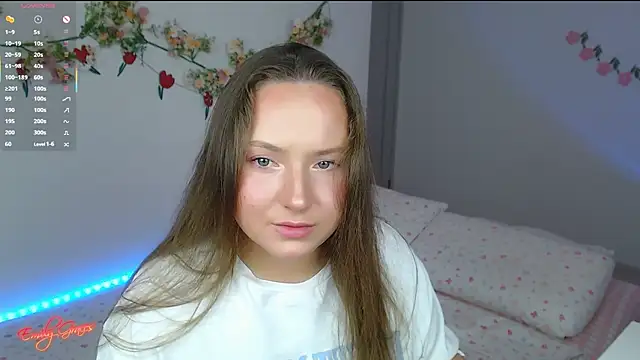 EmilyxxGraces online show from April 22, 9:32 pm