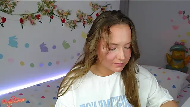 EmilyxxGraces online show from April 9, 10:05 pm