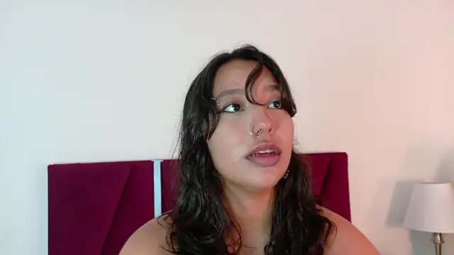 ParanoidTemptaion  online show from April 22, 11:39 am