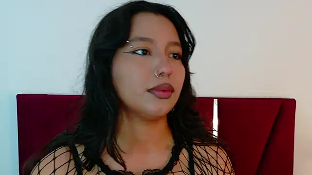 ParanoidTemptaion  online show from April 21, 11:39 am