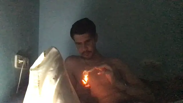 halfArabhalfspanish online show from March 6, 3:01 am