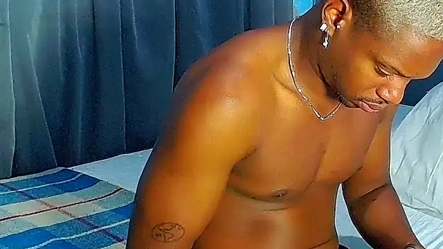 Snapshot of JackBlackone chatting on September 26, 1:29 pm JackBlackone online show from September 26, 1:29 pm