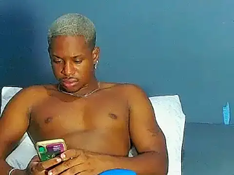 Snapshot of JackBlackone chatting on October 8, 3:13 pm JackBlackone online show from October 8, 3:13 pm