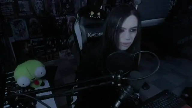 Snapshot of rotten_dreams chatting on February 20, 12:15 pm rotten dreams online show from February 20, 12:15 pm