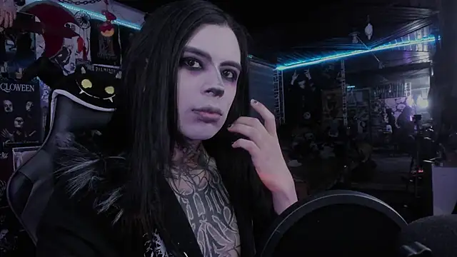 Snapshot of rotten_dreams chatting on September 23, 5:09 pm rotten dreams online show from September 23, 5:09 pm