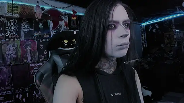 Snapshot of rotten_dreams chatting on September 9, 8:29 pm rotten dreams online show from September 9, 8:29 pm