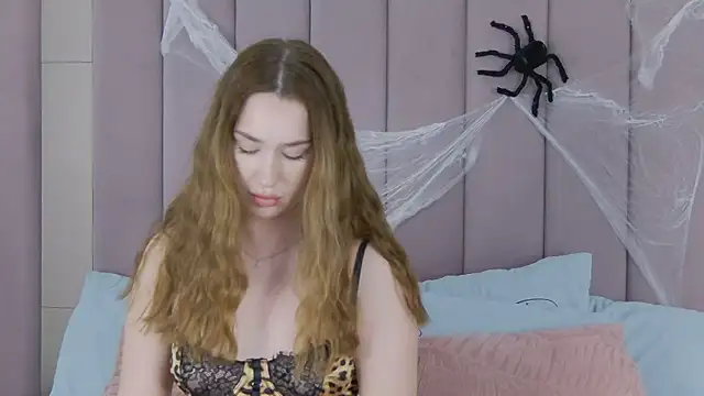 Jackie White  online show from October 26, 2:56 am