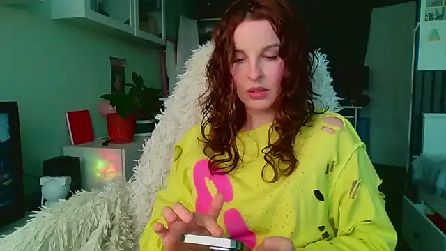 MollyBer online show from July 19, 4:37 pm