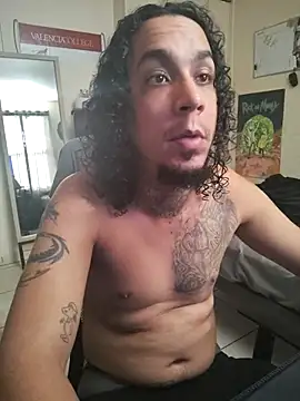 Rican8inches online show from February 20, 9:31 pm