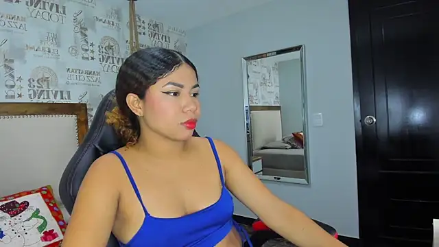 MELINAMARTINS online show from December 19, 7:38 pm