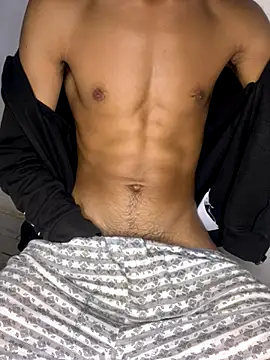 Snapshot of Hamza-Maroki chatting on October 20, 7:47 pm Hamza-Maroki online show from October 20, 7:47 pm