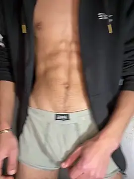 Snapshot of Hamza-Maroki chatting on February 14, 10:32 pm Hamza-Maroki online show from February 14, 10:32 pm