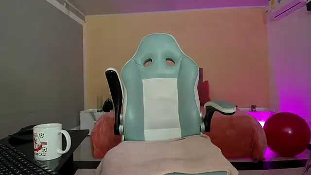 cristal crossfitx online show from April 2, 10:11 am