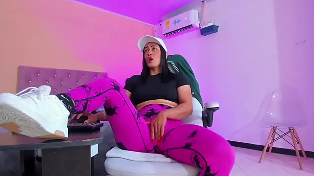 cristal crossfitx online show from October 12, 11:22 am