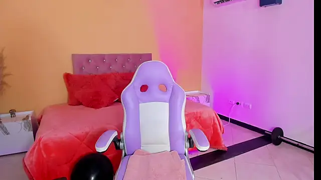 cristal crossfitx online show from November 8, 10:30 am