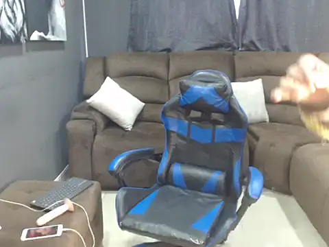 mchissexx online show from September 23, 11:28 am