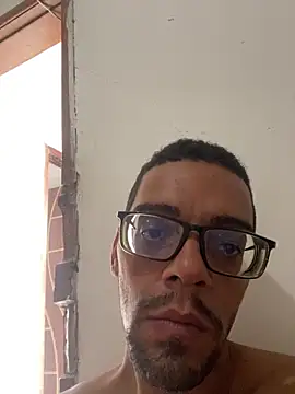 Snapshot of Diegodelicia chatting on November 18, 1:03 pm Diegodelicia online show from November 18, 1:03 pm