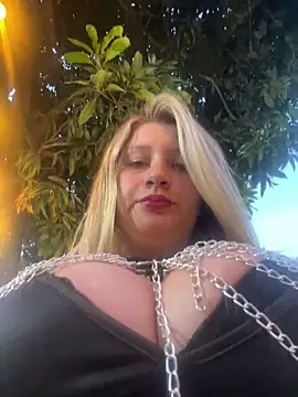 Snapshot of aurora_coldd chatting on November 7, 10:46 pm aurora coldd online show from November 7, 10:46 pm