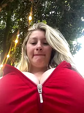 aurora coldd online show from October 8, 10:10 pm