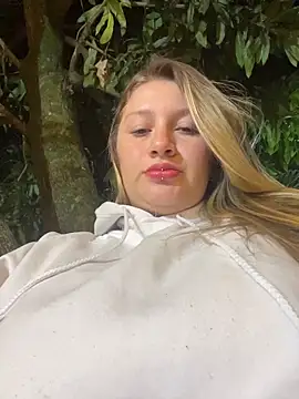 aurora coldd online show from April 21, 5:25 am