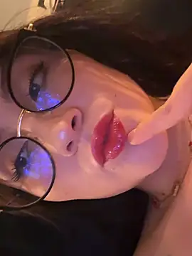 ValentinaOrtiz3 online show from June 25, 11:43 pm