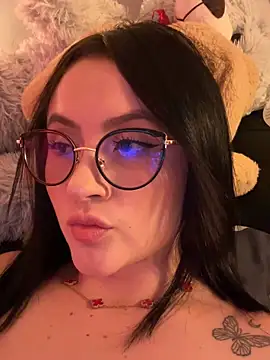 ValentinaOrtiz3 online show from March 9, 10:35 pm