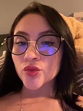 ValentinaOrtiz3 online show from April 8, 1:29 am
