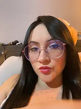 ValentinaOrtiz3 online show from October 31, 12:29 am