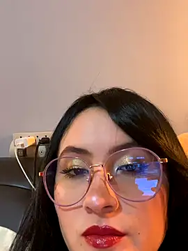 ValentinaOrtiz3 online show from December 2, 1:50 am