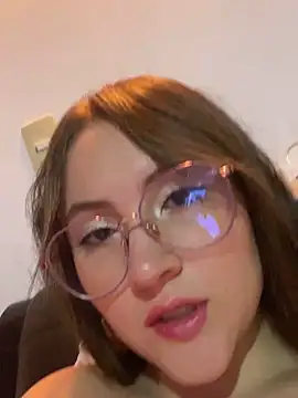 ValentinaOrtiz3 online show from March 14, 3:48 am