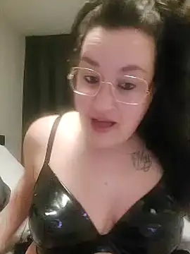 justtess online show from March 13, 9:37 pm