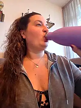 justtess online show from January 7, 9:25 am