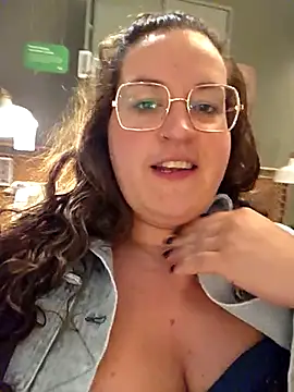 justtess online show from September 15, 2:39 pm