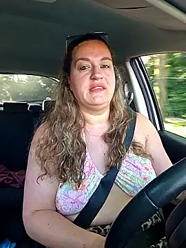 Snapshot of justtess chatting on May 25, 6:34 am justtess online show from May 25, 6:34 am