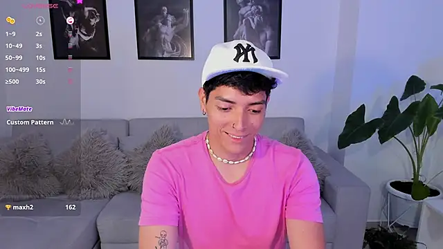 Snapshot of _JacobMiller__ chatting on February 27, 12:14 am JacobMiller online show from February 27, 12:14 am