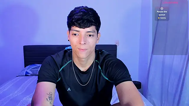  JacobMiller   online show from June 12, 10:40 pm