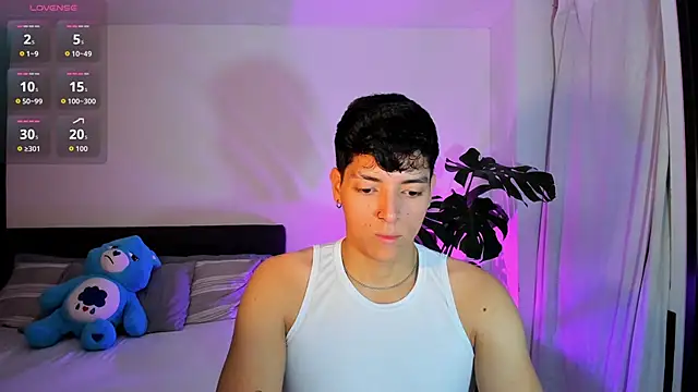 Snapshot of _JacobMiller__ chatting on September 21, 11:21 pm JacobMiller online show from September 21, 11:21 pm