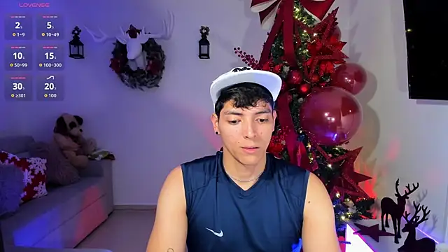  JacobMiller   online show from December 23, 5:29 am