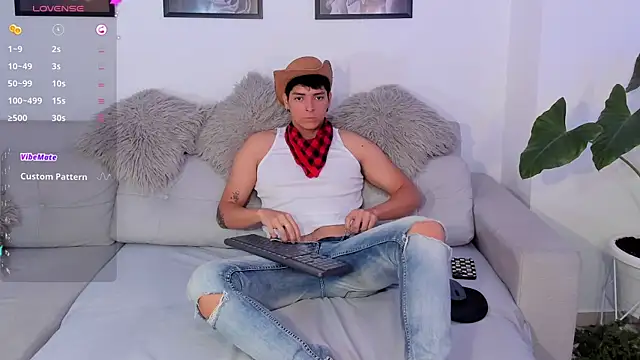 Snapshot of _JacobMiller__ chatting on February 27, 8:53 pm JacobMiller online show from February 27, 8:53 pm