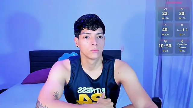  JacobMiller   online show from June 14, 10:33 pm