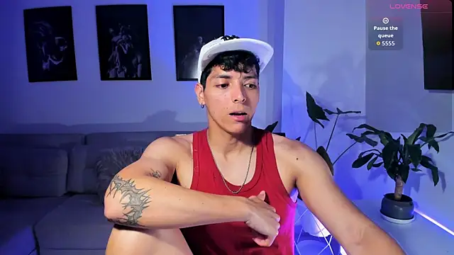  JacobMiller   online show from April 14, 3:55 am