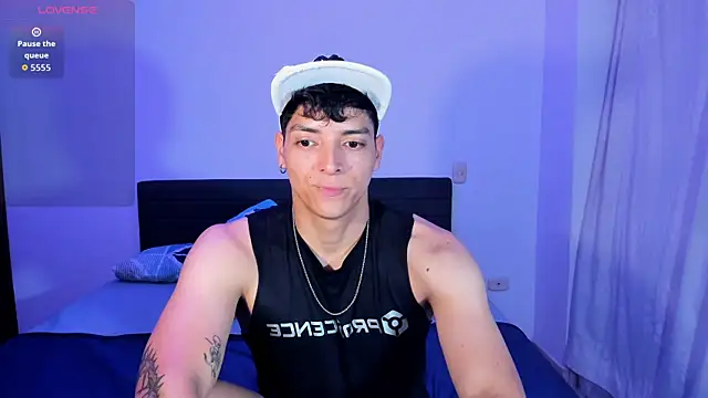  JacobMiller   online show from April 4, 10:16 pm
