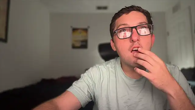 Milflover96 online show from December 16, 9:52 pm