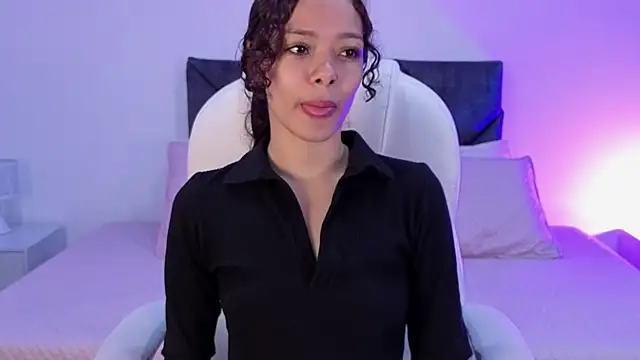 sara sharma  online show from October 15, 2:03 pm