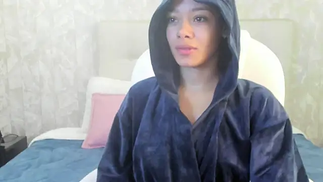 sara sharma  online show from October 22, 4:39 pm