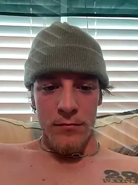 theycallmes3x online show from February 18, 4:58 pm