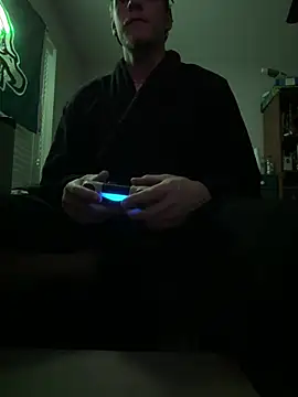 theycallmes3x online show from March 4, 5:26 am