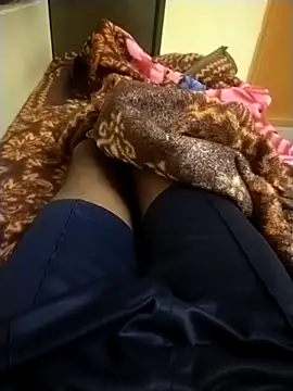 Snapshot of venky2026 chatting on November 29, 5:18 am venky2026 online show from November 29, 5:18 am