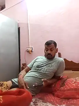 Snapshot of Hot_couple493 chatting on February 12, 8:29 pm Hot couple493 online show from February 12, 8:29 pm