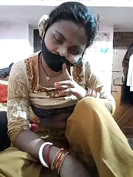 Snapshot of Hot_couple493 chatting on March 22, 9:45 am Hot couple493 online show from March 22, 9:45 am